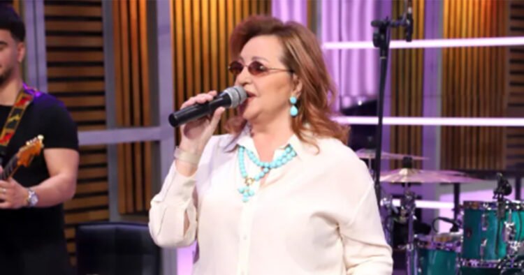 Today, Ana Bekuta is considered a style icon, her mother is to blame for everything