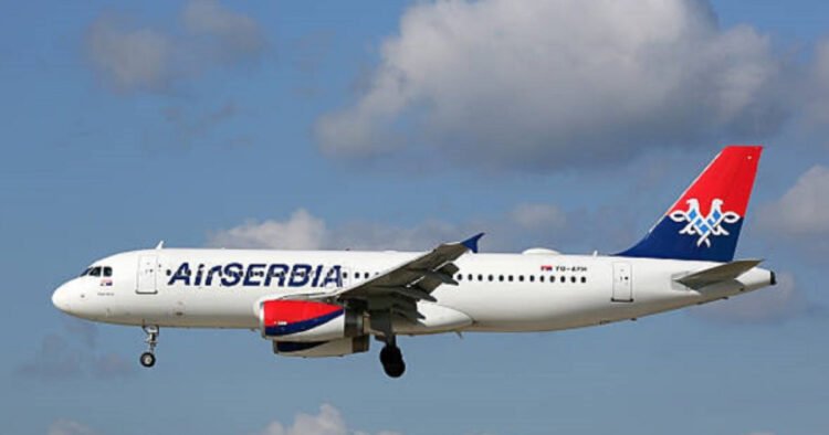 The first Air Serbia plane landed on Brač (VIDEO)