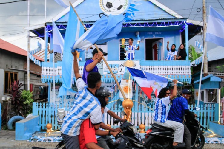 Indonesian Messi superfan welcomes World Cup – Archipelago