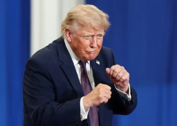 The Senate dealt a blow to Trump and voted a resolution to end the conflict with Iran