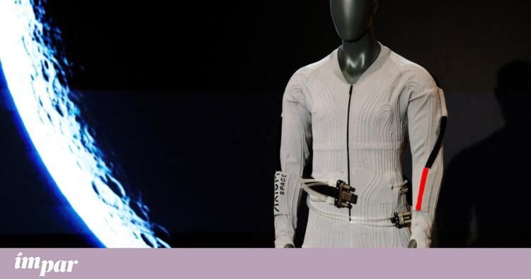 NASA wears Prada: it will be the first luxury brand to reach space | Fashion