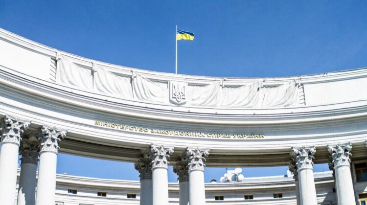 The Ministry of Foreign Affairs of Ukraine denied the accusations regarding “biolaboratories” and bioweapons