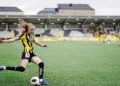 Häcken win after plane crash