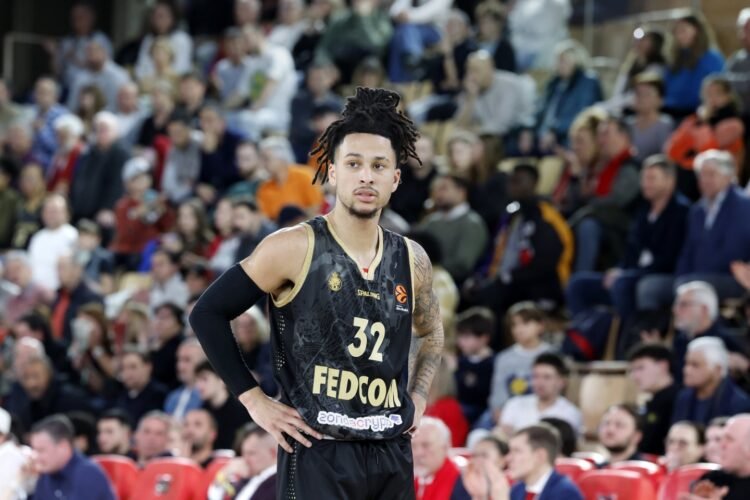 01:13 Sportas Monaco leveled the result of the French final series