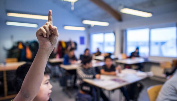 Processing of the controversial proposal on the elementary school is postponed
