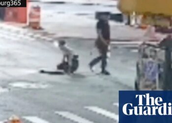 New York police investigate mysterious cases of people coming out of manholes | New York