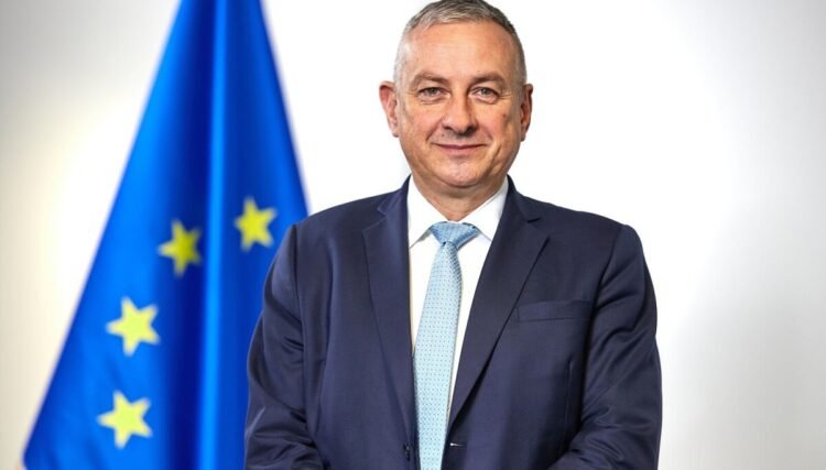 EU Commissioner: We must increase cooperation with Greenland