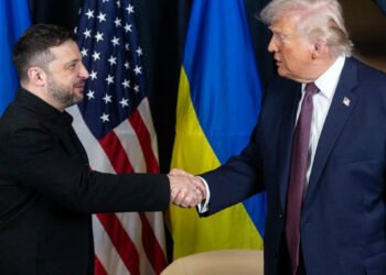 The House of Representatives votes in favor of a pickled proposal for aid to Ukraine