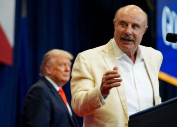 Dr. Phil will make a TV series about the modern treasure hunt for oil in Greenland