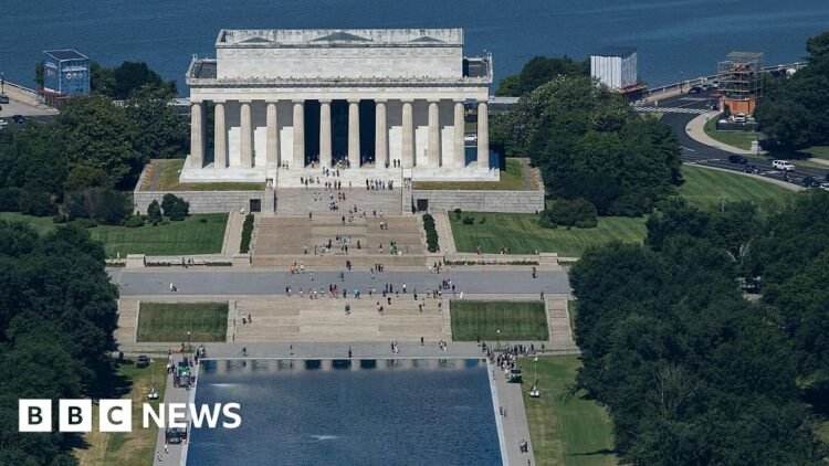 Reflecting Pool liner cut with sharp knife or razor, National Park Service saysEarlier in the week Donald Trump blamed vandals for "a 300 foot long gash" in the pool and accused someone of putting fertiliser in the water.11 hrs agoUS & Canada