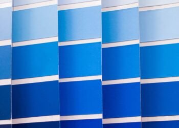 Is there a difference between blue and deep blue? Does everyone see the same color and how do you know that?
