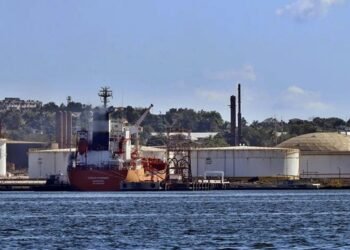 Cuba: Mexico will resume shipping oil to Cuba through “private companies”