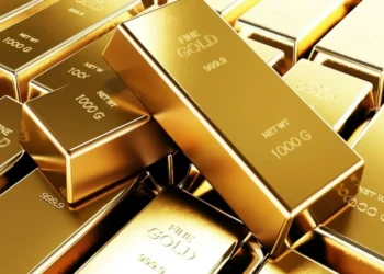 The rise in the dollar pushes gold to decline 2% – Saudi News