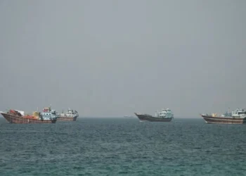 The strait operates in both directions.. Navigation traffic in Hormuz defies tensions – Saudi News