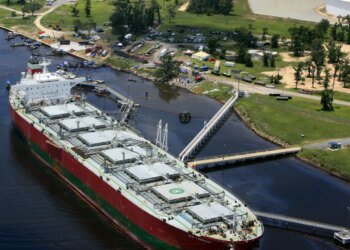 Oil price shock weighs heavily on Swiss economy growth