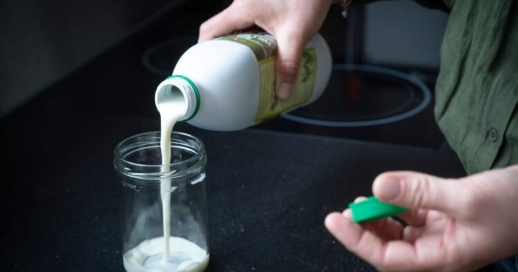 Consumer protection tests whole milk and finds the highest PFAS levels in eastern Switzerland