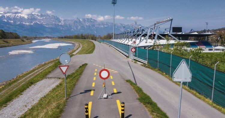 The Office for the Environment must make a new decision about the expansion of the Vaduz Rhine dam