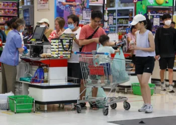 About 1 in 7 S’pore families earns at least $30k a month