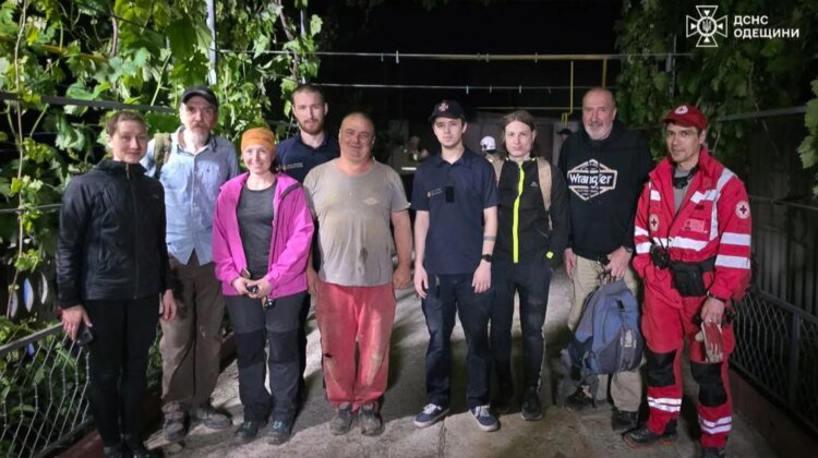 A man who got lost in the catacombs was found in Odesa: photo