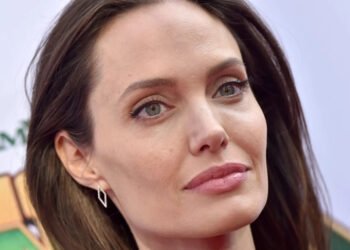 Jolie and Pitt’s son continues to communicate with his father’s relatives – the source