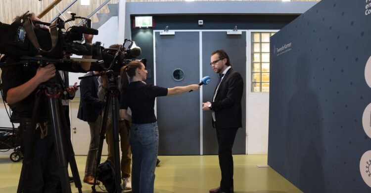 OMT member and mayor of Den Bosch interrogated on the second day of the corona survey