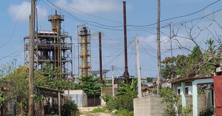 Entrevista: Cuba debe cerrar sus refinerías: el futuro, caña de azúcar