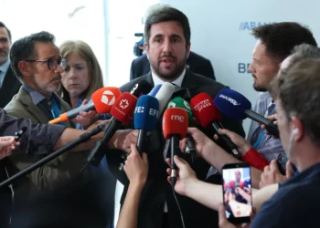 A challenger with a dream team, he promised the arrival of a goal machine and golden balls