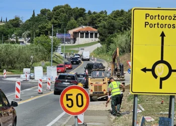 The protests have subsided, there will (probably) be no more collapse on the road past Izola