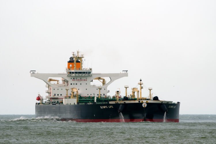 Indian Navy removes unexploded missile from Greek-owned tanker off Kochi