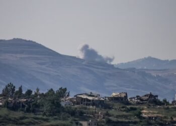 US launches new strikes on targets in Iran