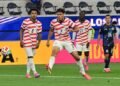 US thrash Paraguay in LA to launch home World Cup in style