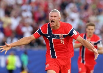 Haaland sparkles on WC debut with two goals for 4-1 victory over Iraq