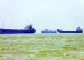 Tankers pass Hormuz after deal