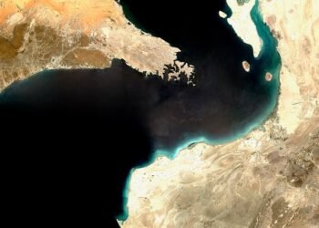 Oman, IMO open temporary transit corridor in Strait of Hormuz for safe navigation