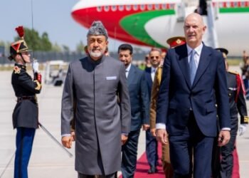 His Majesty Arrives in Paris