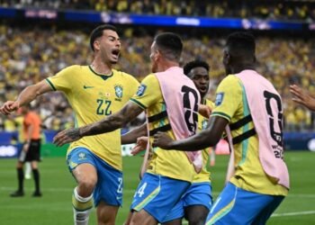 Brazil down Japan to reach last 16