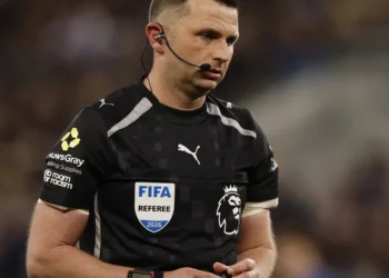 Not only footballers, a famous English referee was also injured at the World Cup