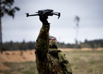 Estonia, Ukraine stop short of signing drone deal after Zelenskyy visit | News