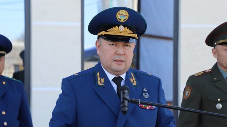 Putin awarded the Prosecutor General of Kyrgyzstan Asanaliev with the Order of Friendship