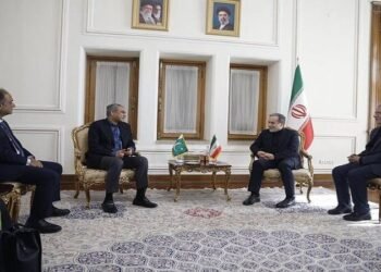 Pursuing Islamabad understanding; The focus of the meeting between the senior officials of Iran and Pakistan