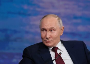 Al-Riyadh newspaper | Putin: We are grateful to Saudi Arabia for cooperation in the global oil market