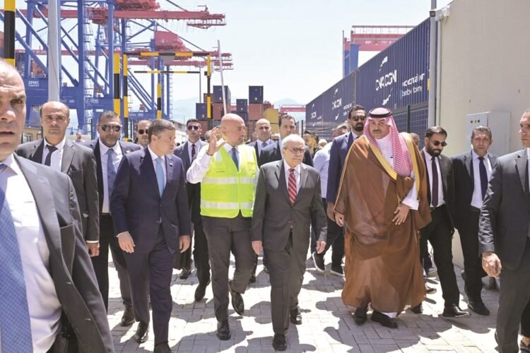 Al-Riyadh newspaper | Resuming Lebanese exports to the Kingdom… economic support that enhances recovery and renews confidence