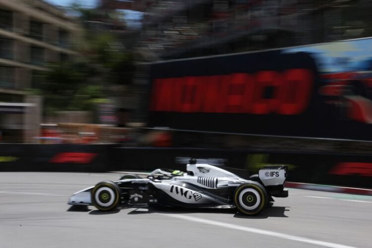 Motorsport: Motor racing-Cadillac lose first F1 point after Perez demoted
