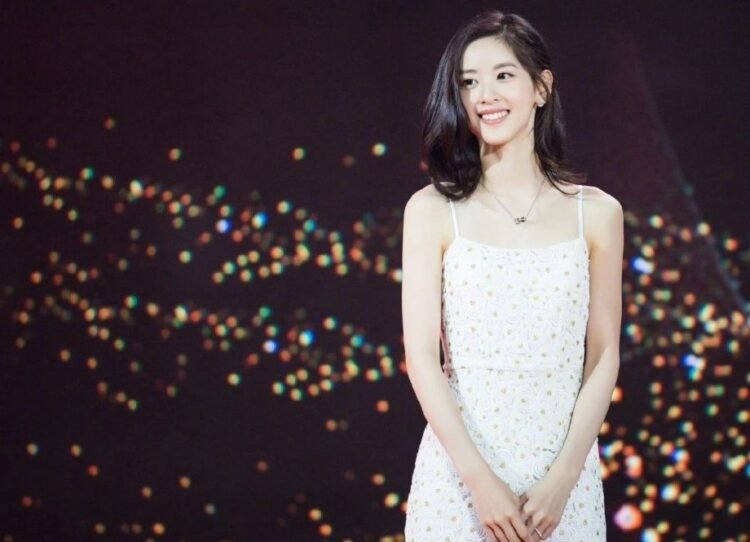 China’s youngest female billionaire Zhang Zetian’s style evolution over years