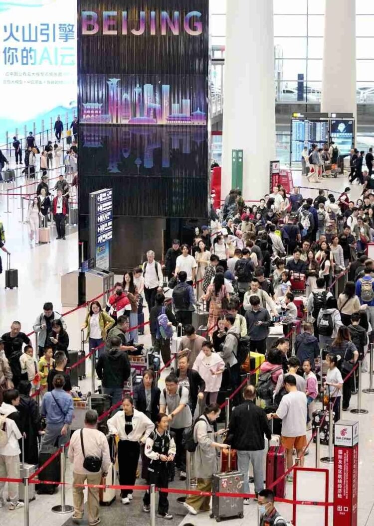 China state-owned travel agency suspends bookings of group tours to Japan shortly after resuming sales, possibly due to China govt pressure