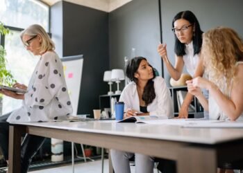 A platform for women entrepreneurs to lead and give back