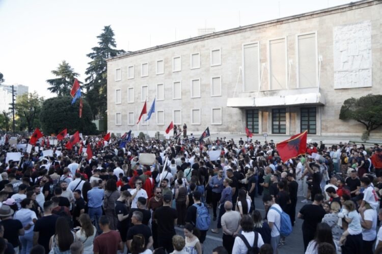 Albanians protest over Kushner-linked luxury resort