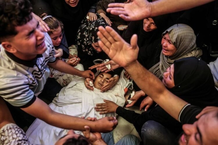 Zionist entity kills 6 Palestinians in attacks on Gaza