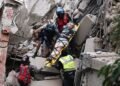 Venezuela twin quakes kill at least 32, injure more than 700
