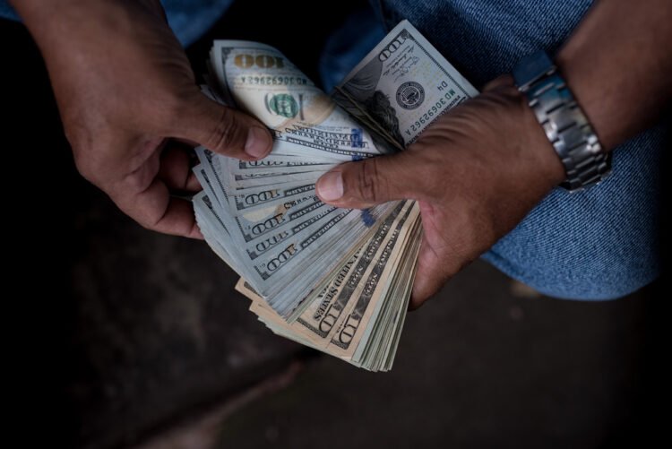 Inflation eats up the ‘advantage’ of the “frozen córdoba” against the dollar